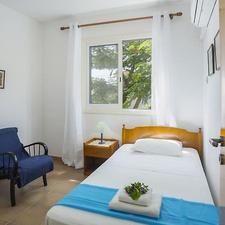 Protaras Beachfront Sirina Lina Suite Paralímni Eksteriør bilde