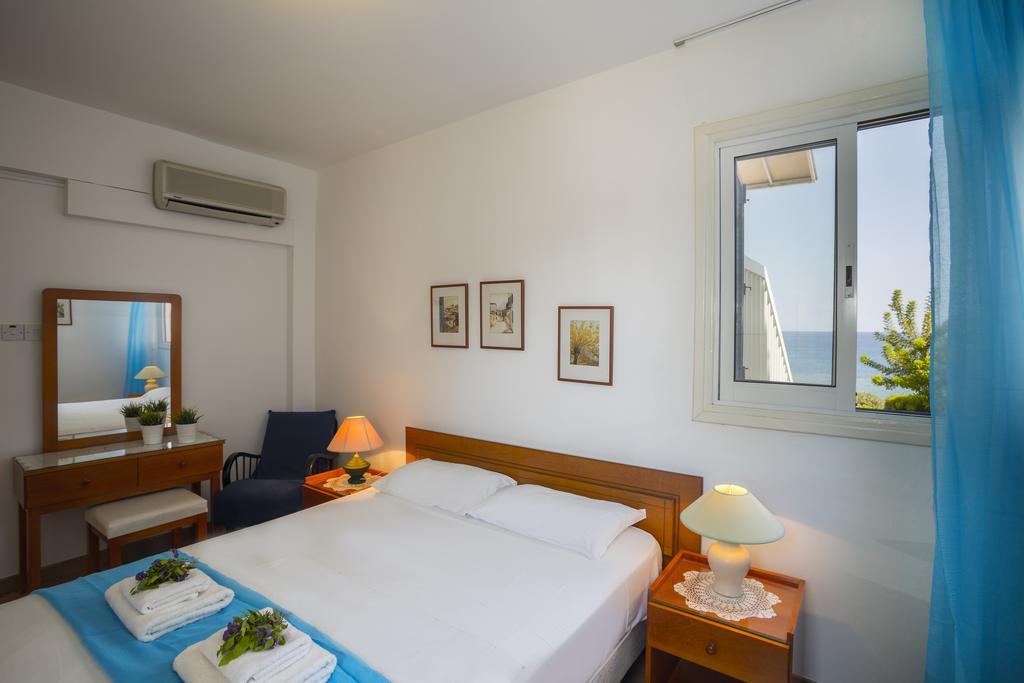 Protaras Beachfront Sirina Lina Suite Paralímni Eksteriør bilde