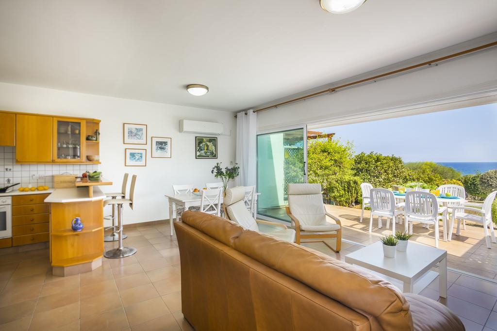 Protaras Beachfront Sirina Lina Suite Paralímni Eksteriør bilde