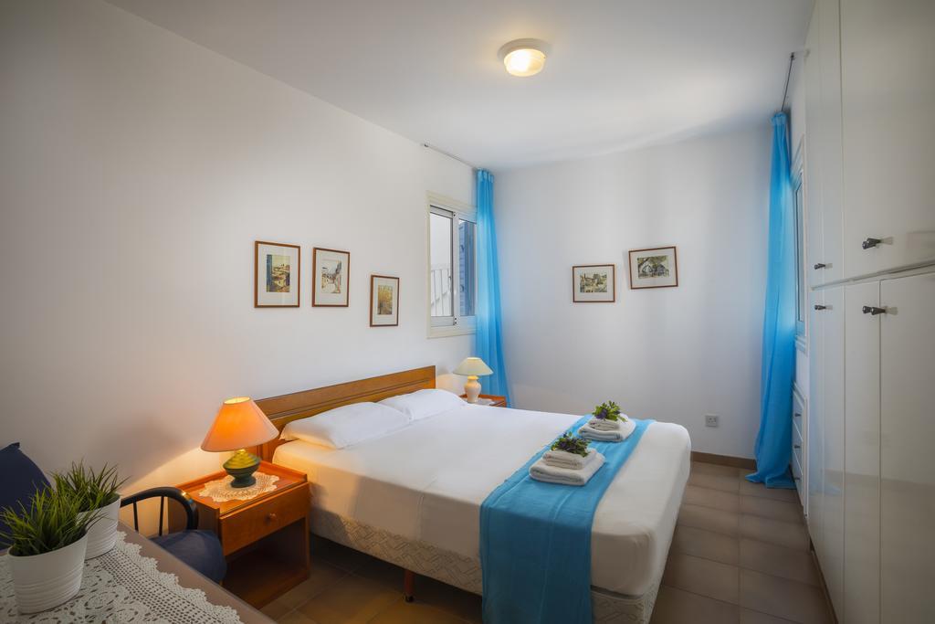 Protaras Beachfront Sirina Lina Suite Paralímni Eksteriør bilde